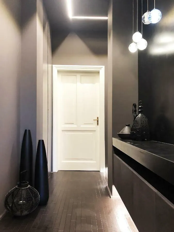 **  Binariouno Bed & Breakfast Bologna Italy